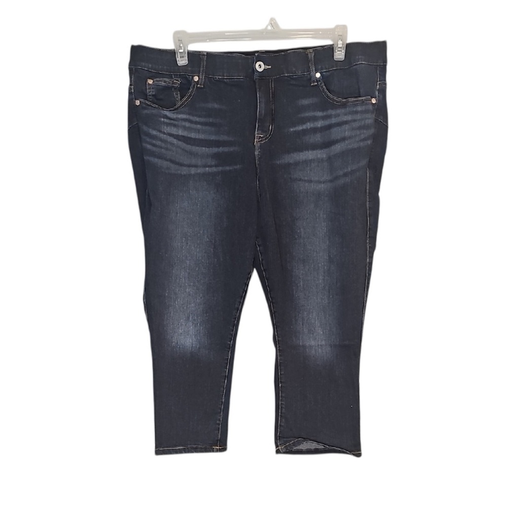 🍄 Torrid Crop Bombshell Skinny Jeans, Size 22